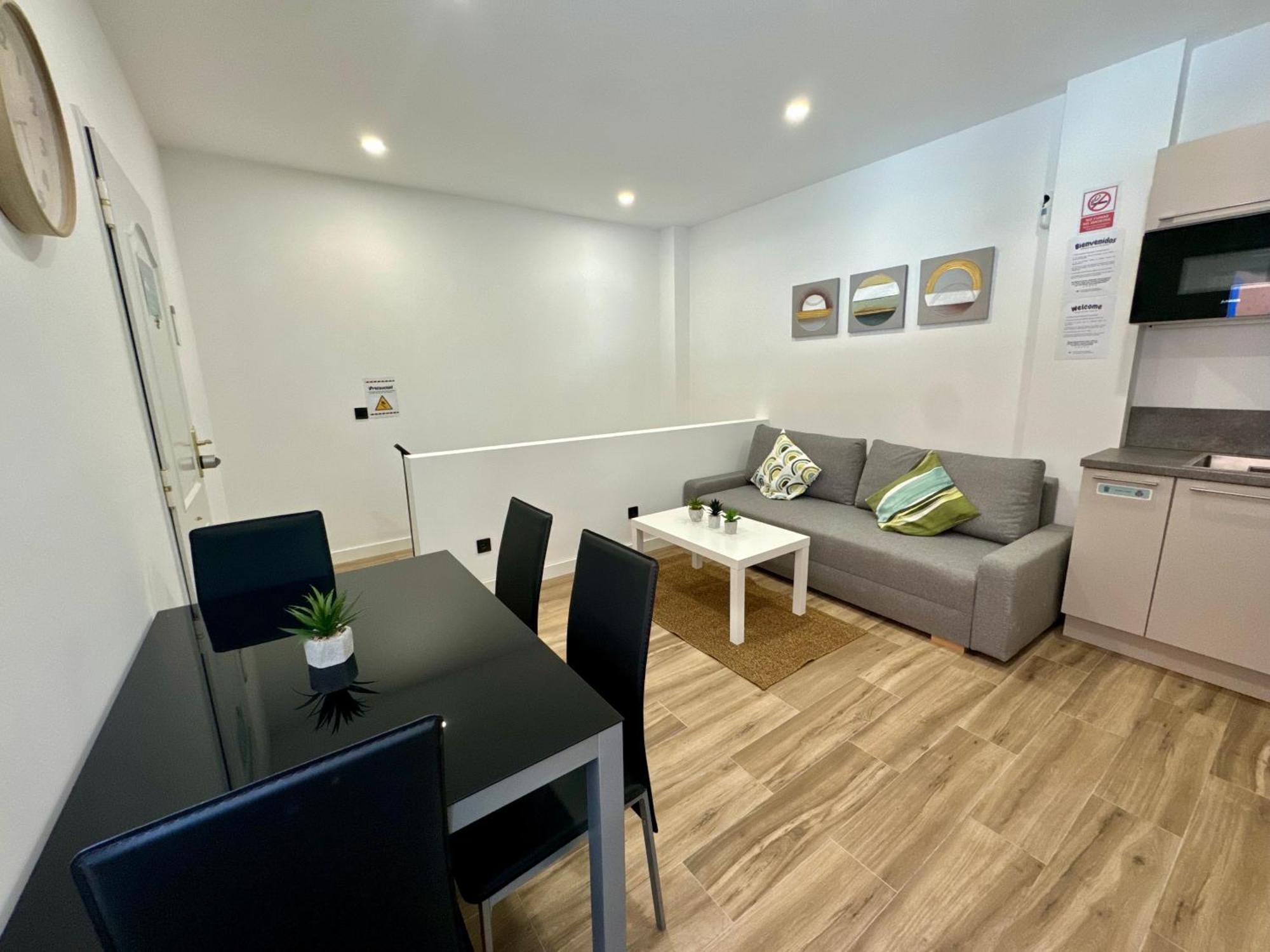 Apartamentos Castillejos マドリード エクステリア 写真
