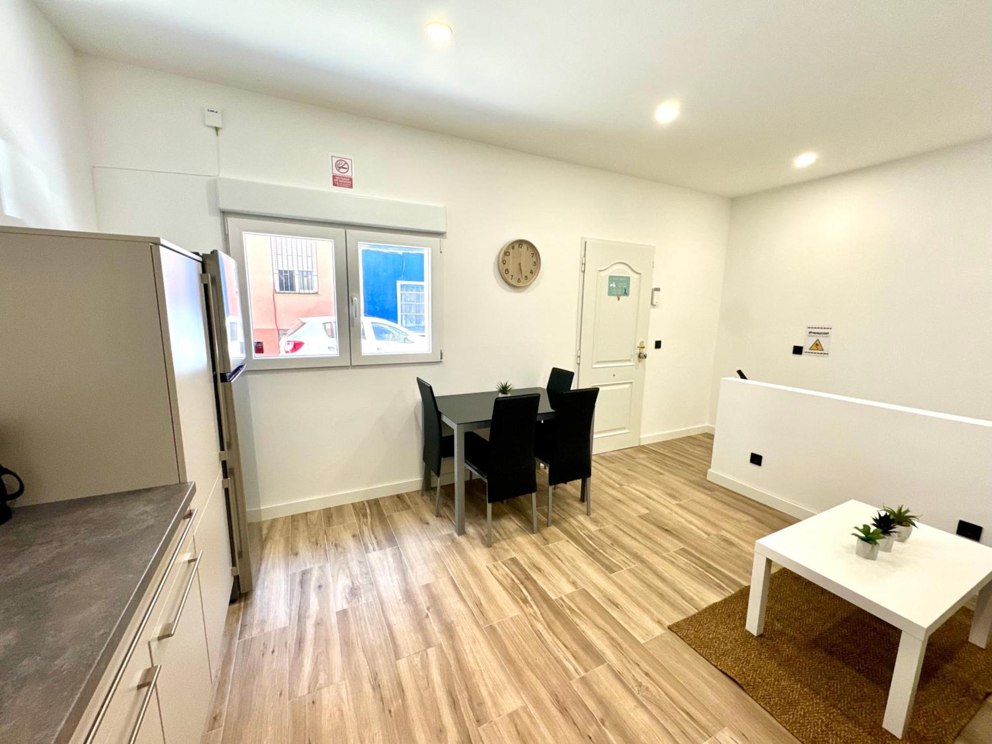 Apartamentos Castillejos マドリード エクステリア 写真