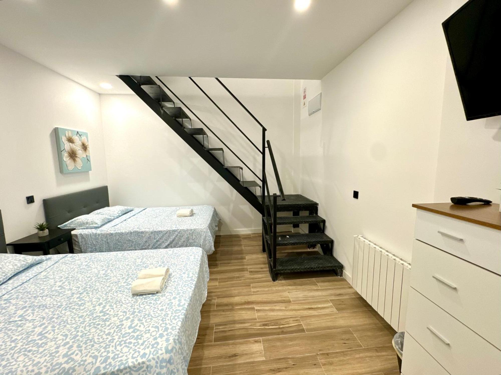 Apartamentos Castillejos マドリード エクステリア 写真