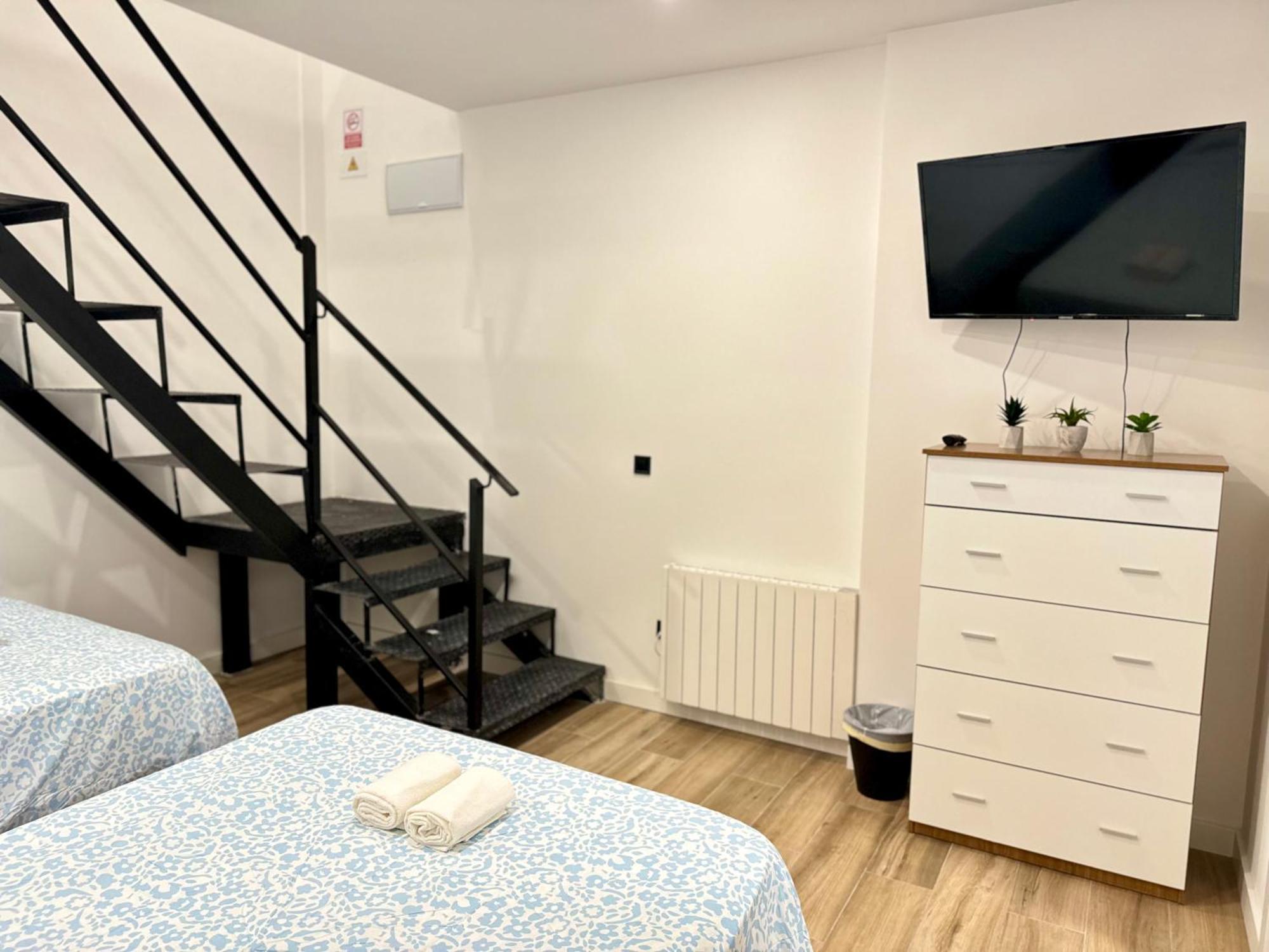 Apartamentos Castillejos マドリード エクステリア 写真